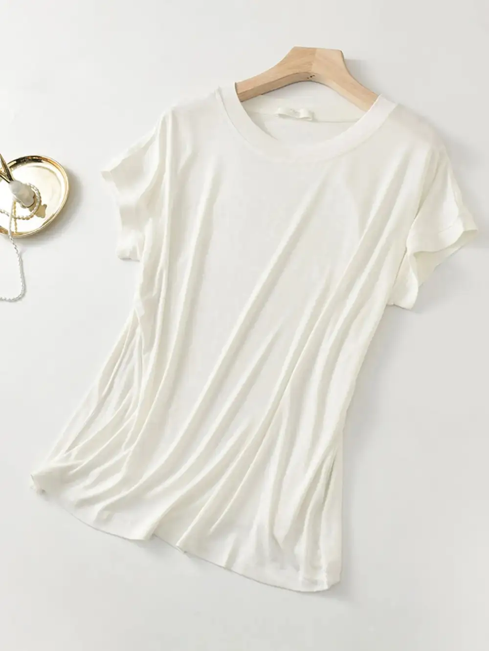 Sleek Round-Neck Short-Sleeve T-Shirt