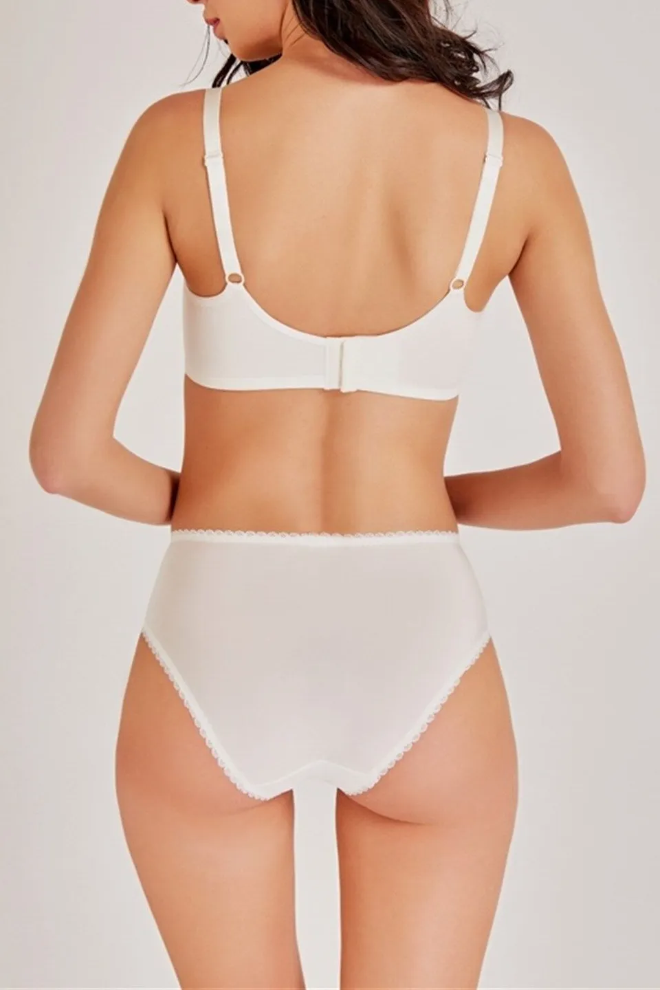 Comfort Underwire Minimizer Bra