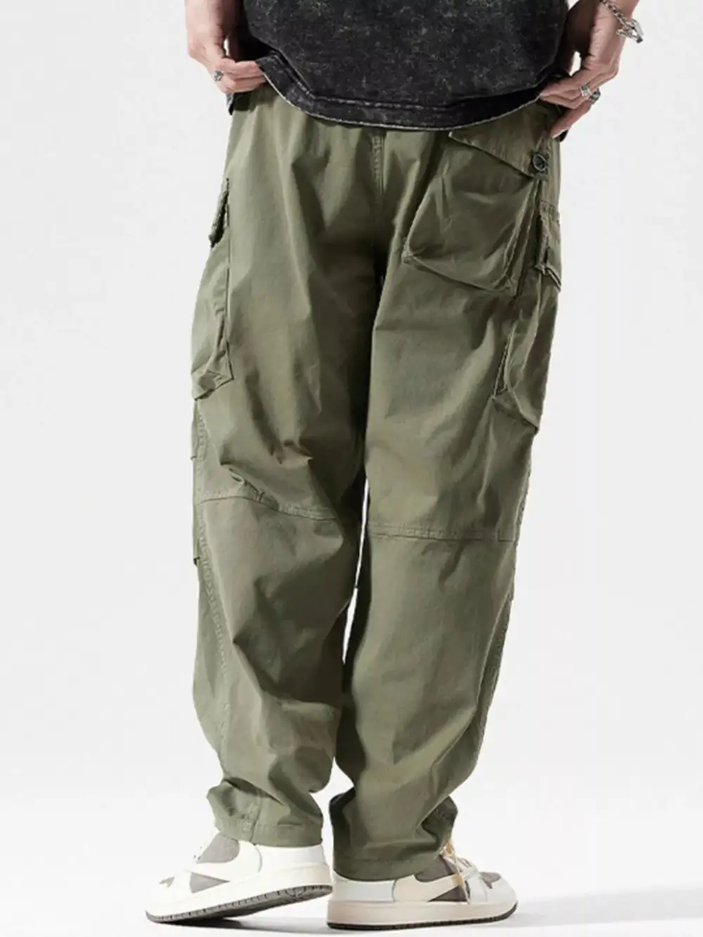 Men’s Loose Fit Multi-Pocket Cargo Pants