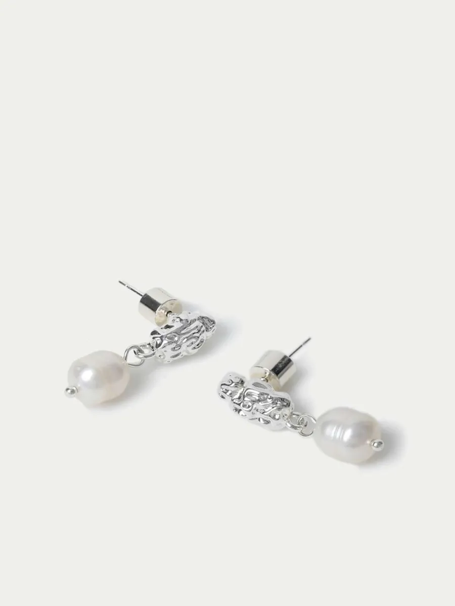 Vintage Pearl Drop Earrings