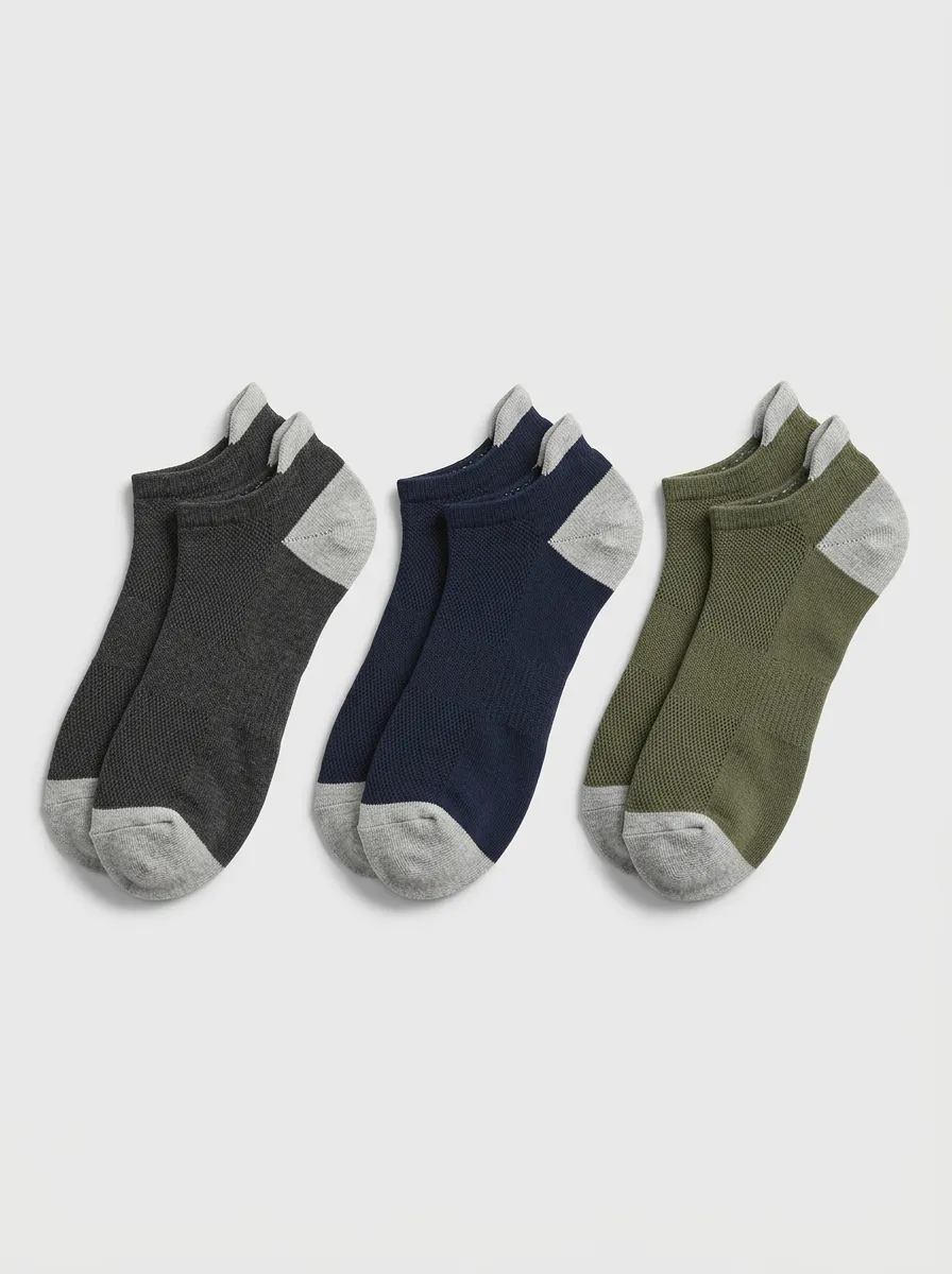 Men's Three-Pair Athletic Contrast-Heel Ankle Sock Set