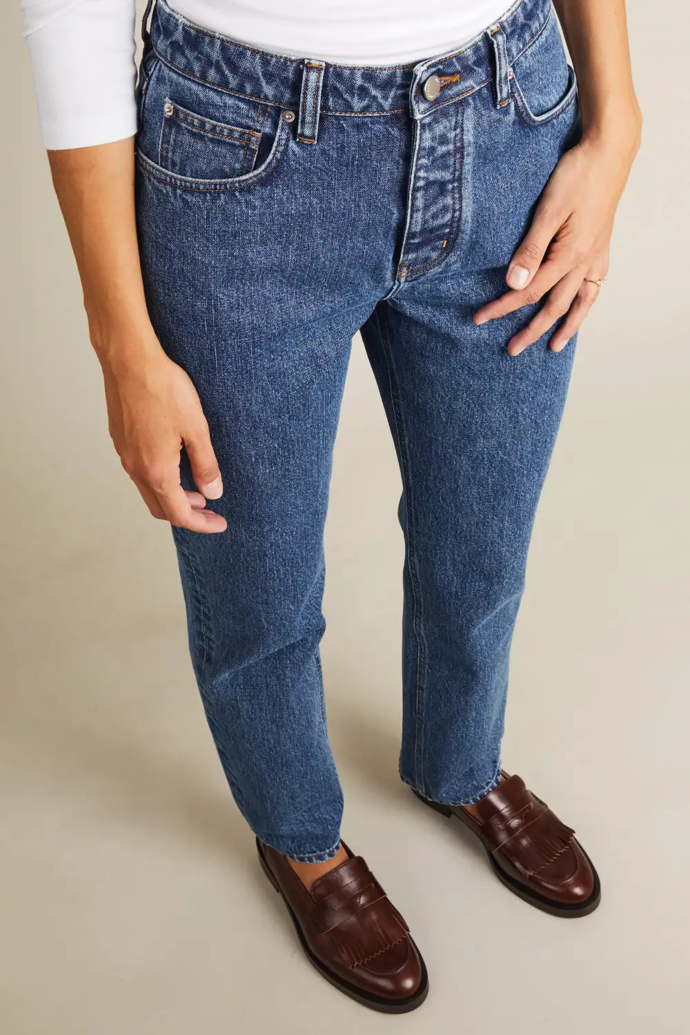 Women's Classic Slim Straight Mid Rise Jeans