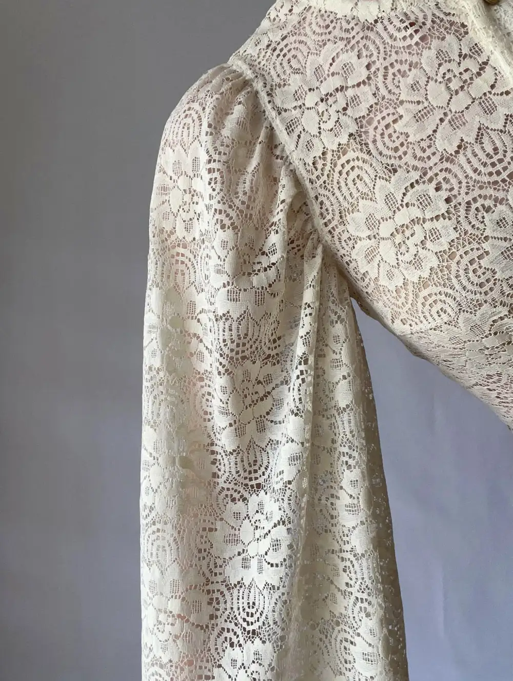 Lace Flare Sleeve Design Top