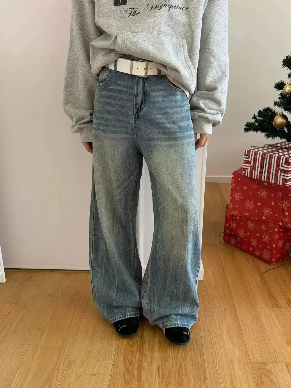 Bamboo Pattern Faded Jeans