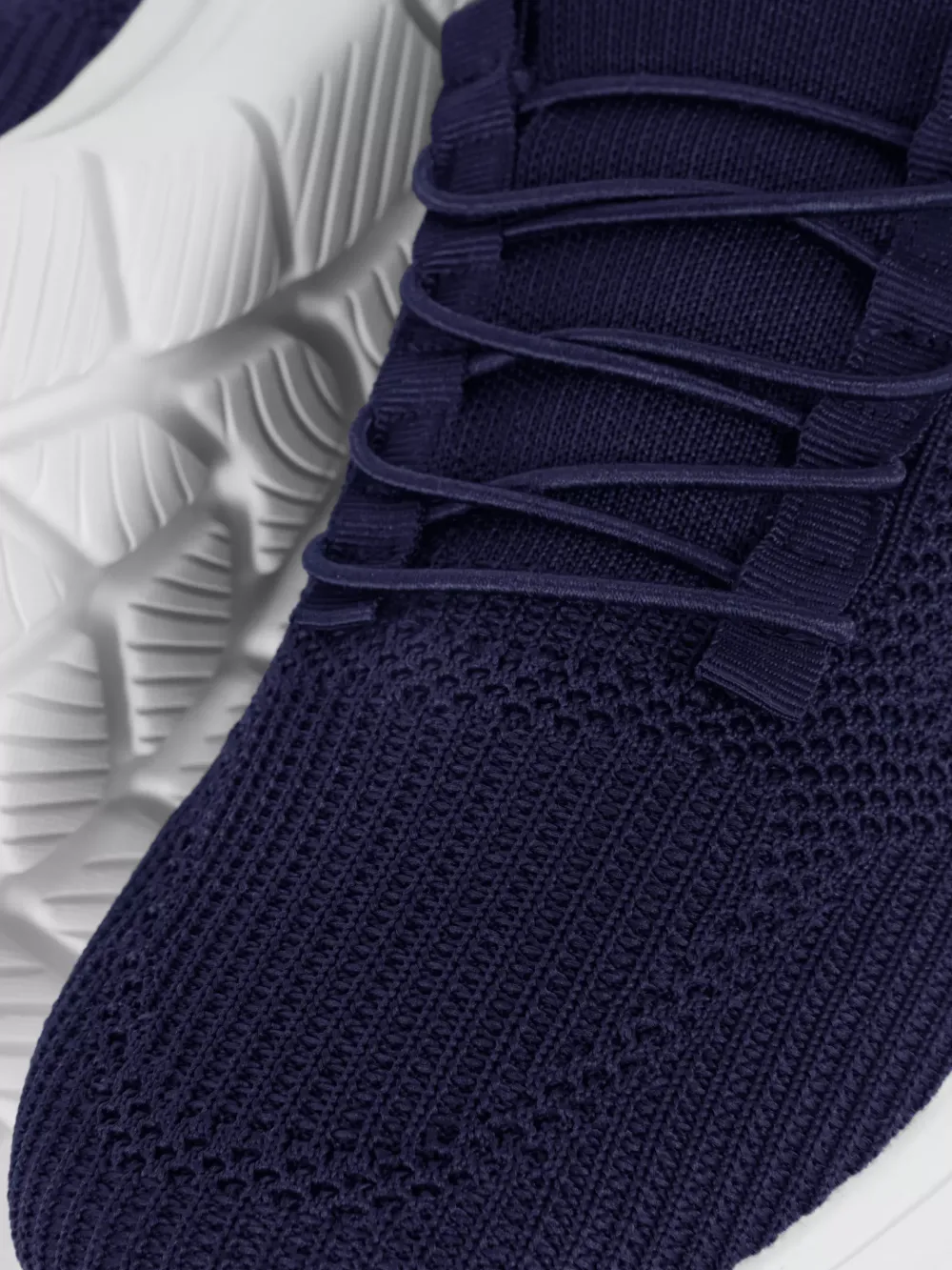 Comfortable And Breathable Mesh Surface Lace-Up Sports Shoes