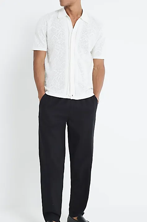 Men's White Fashion Pattern Knit Short Sleeve Shirt