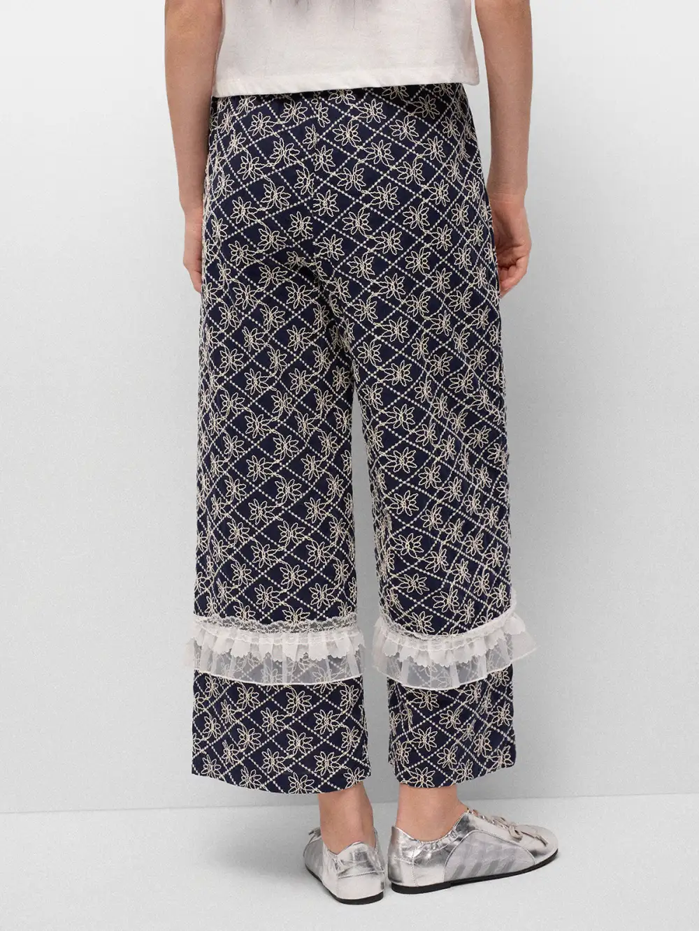 Everyday Embroidered Pants