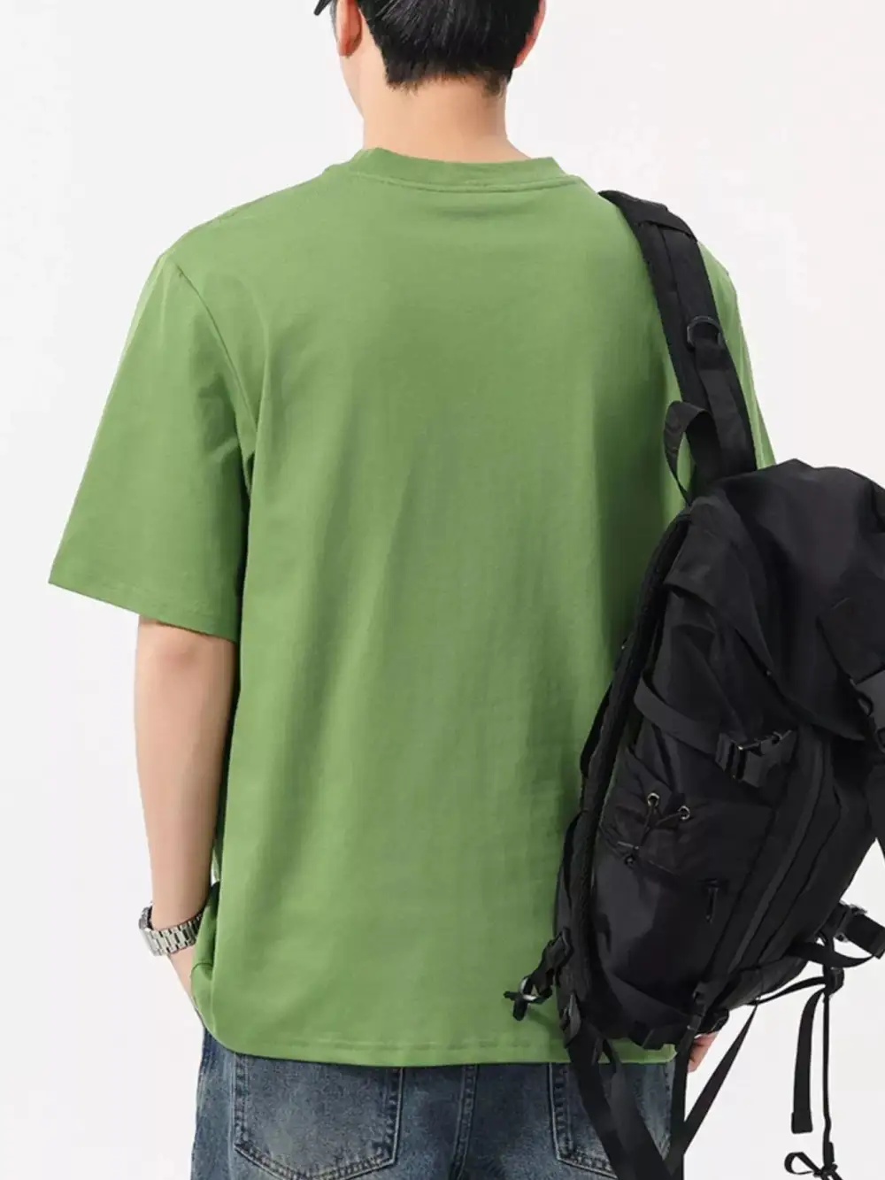 Minimal Round Neck Short Sleeve T-Shirt