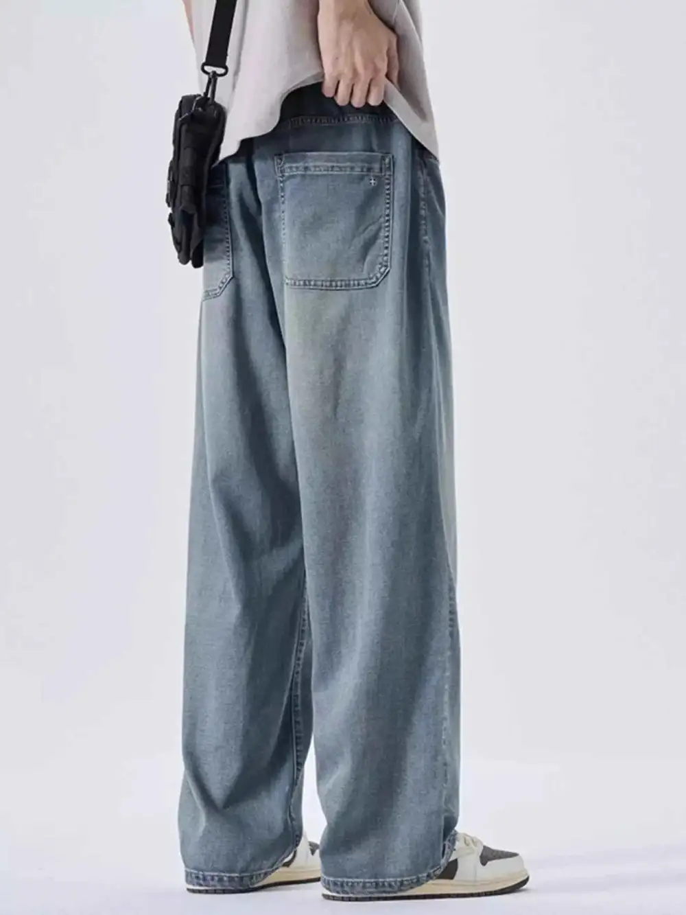Modern Wide Leg Jeans