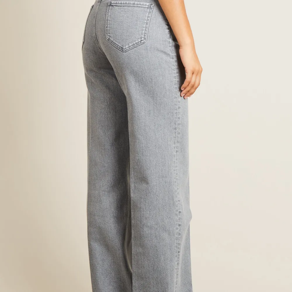 Women's Slim Straight Wide Leg Jeans