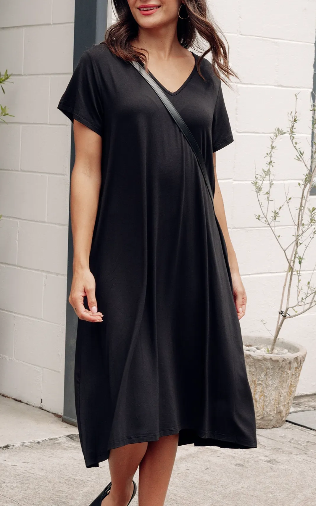 Bamboo Pocket V-Neck Short-Sleeve A-Line High-Low-Hem Below-Knee T-Shirt Dress