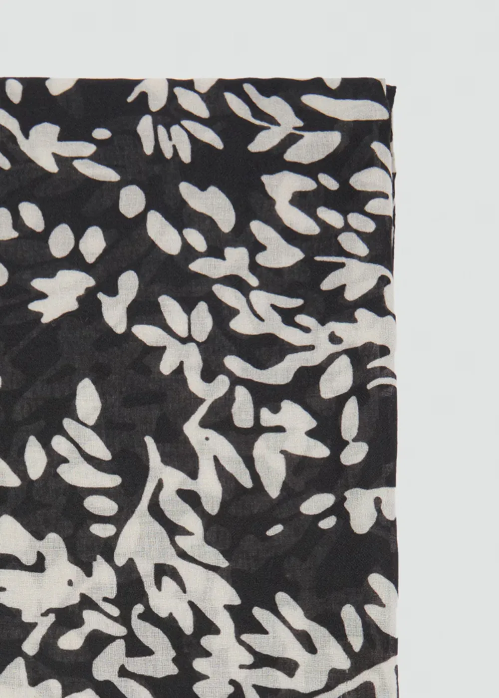 Black Casual Style Floral  Print  Scarf