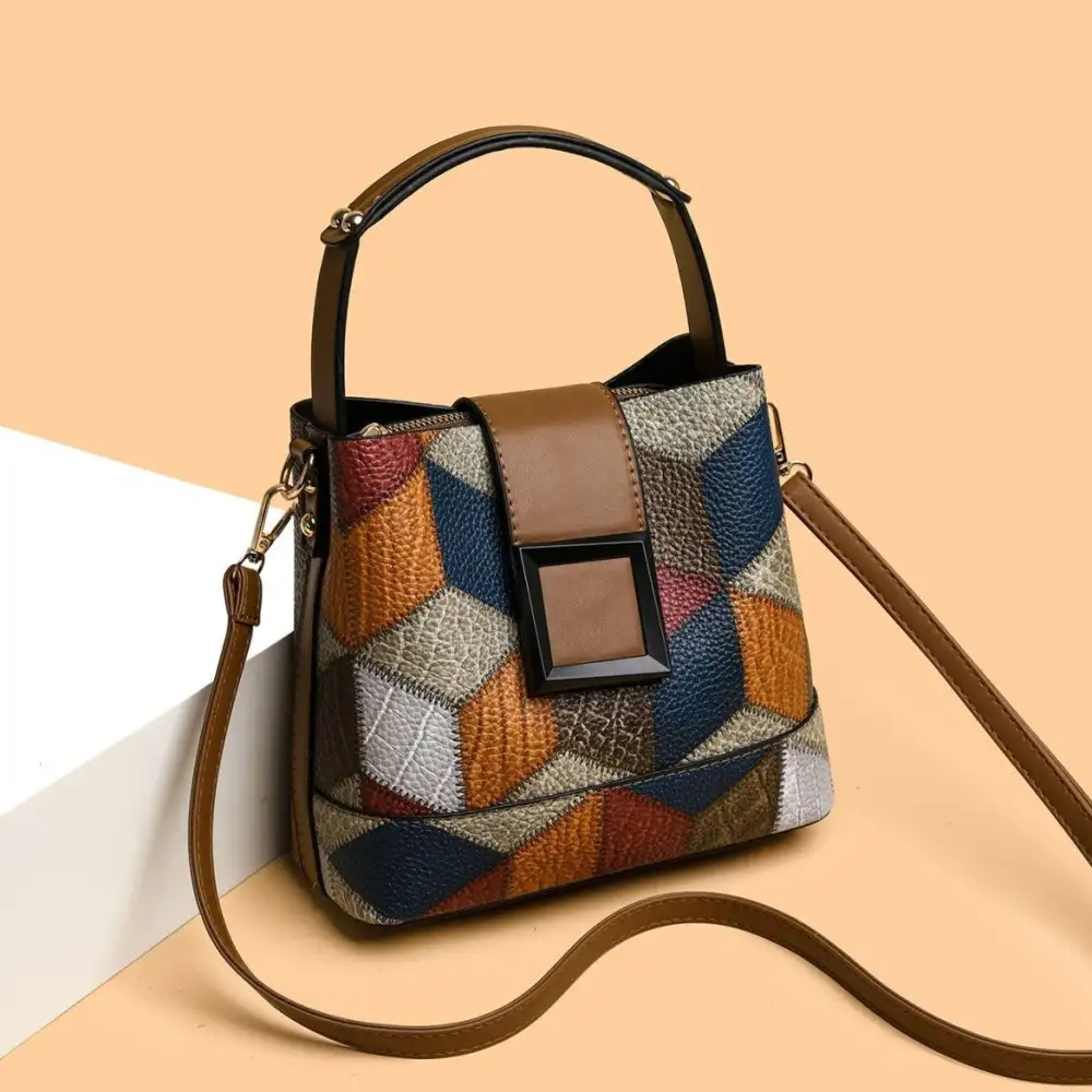 Minimal Roomy Bucket Bag