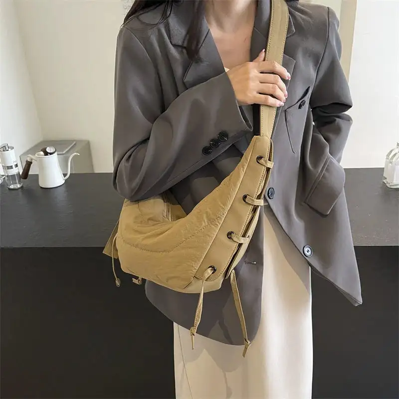 Modern Versatility: Large-Capacity Luxury Soft Crossbody Travel Bag