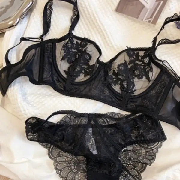 Corset-Inspired Lace Lingerie Set