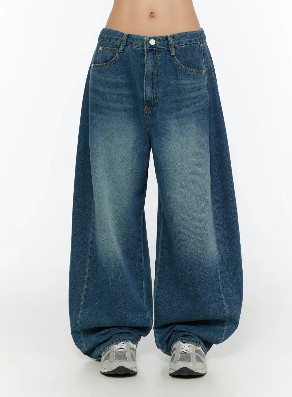 Washed Contemporary Wide Leg Jeans