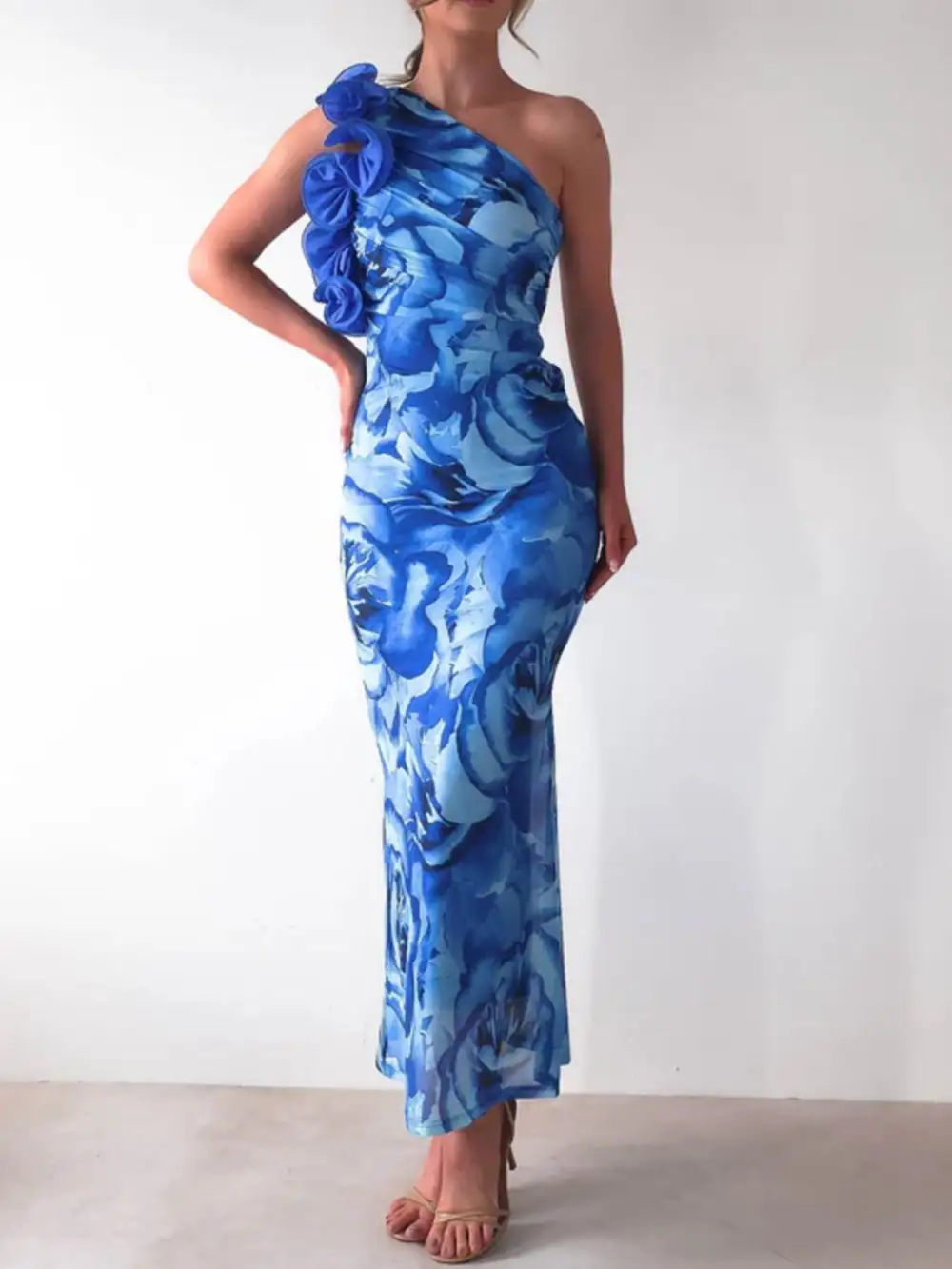 Gathered Detail Floral Printed Maxi Dress