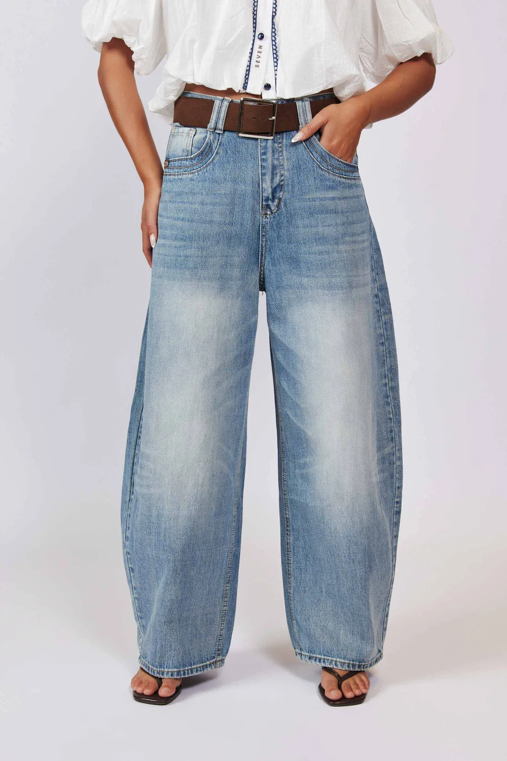Stitch Detail Belted Wide Leg Jeans