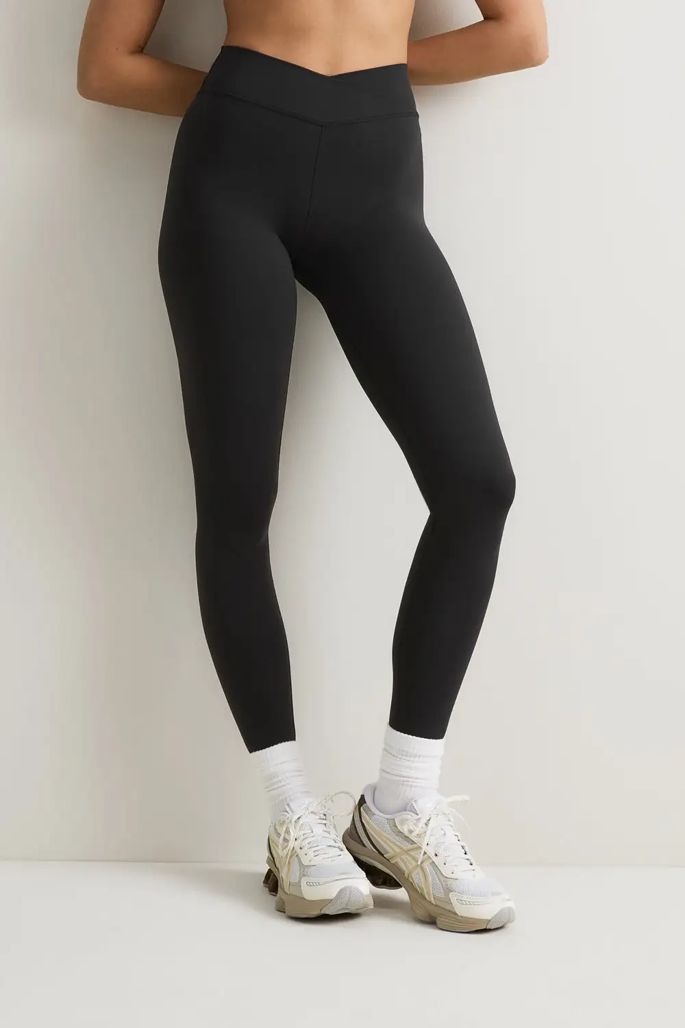Streamlined Soft Wrap Waist Leggings