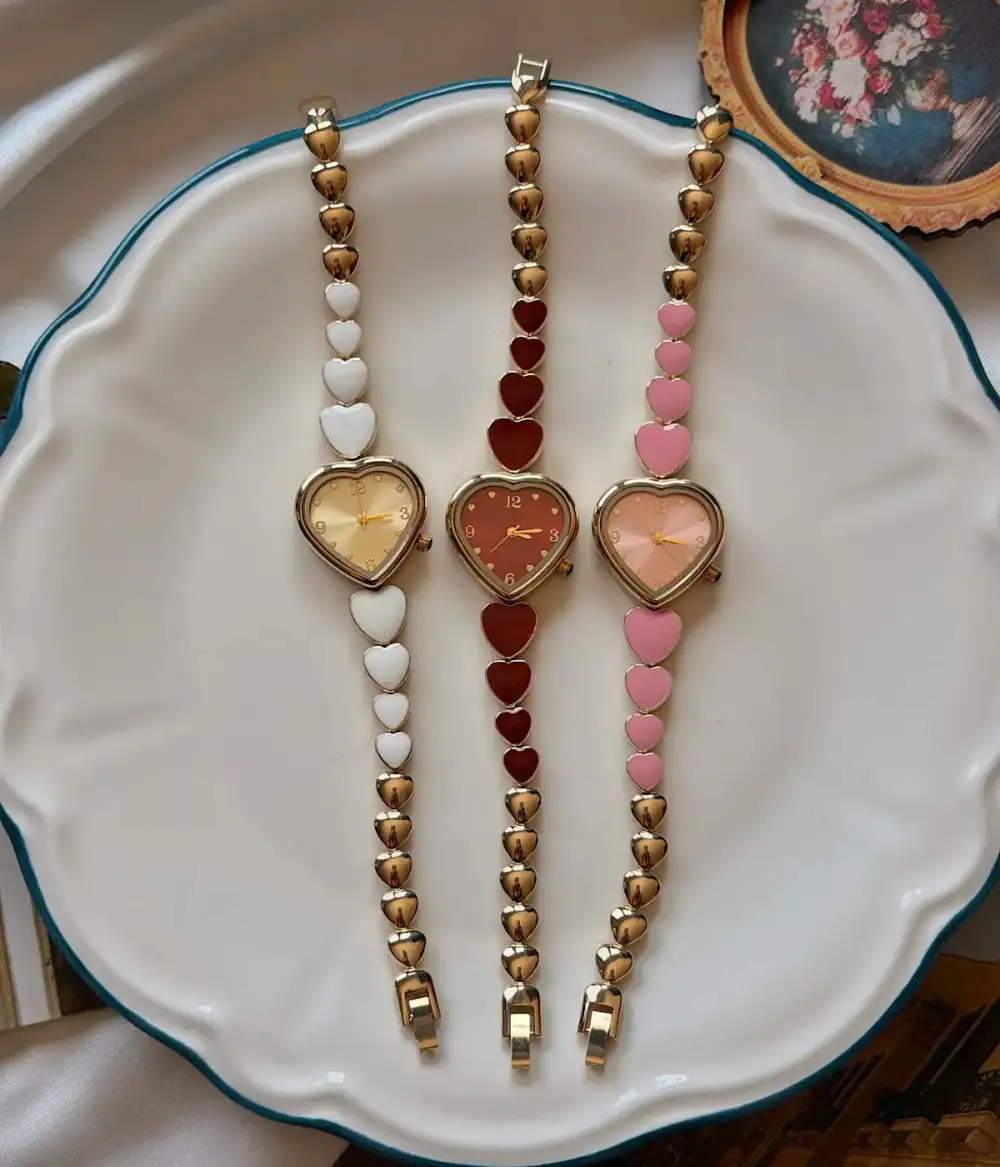 Vintage Heart Motif Bracelet Watch