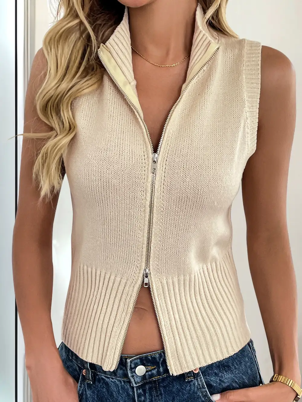 Zippered Sleeveless Slim-Fit Knit Cardigan Top