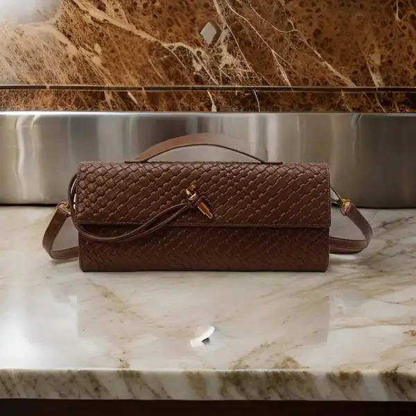Designer Minimalist: Classic Simple Handbag