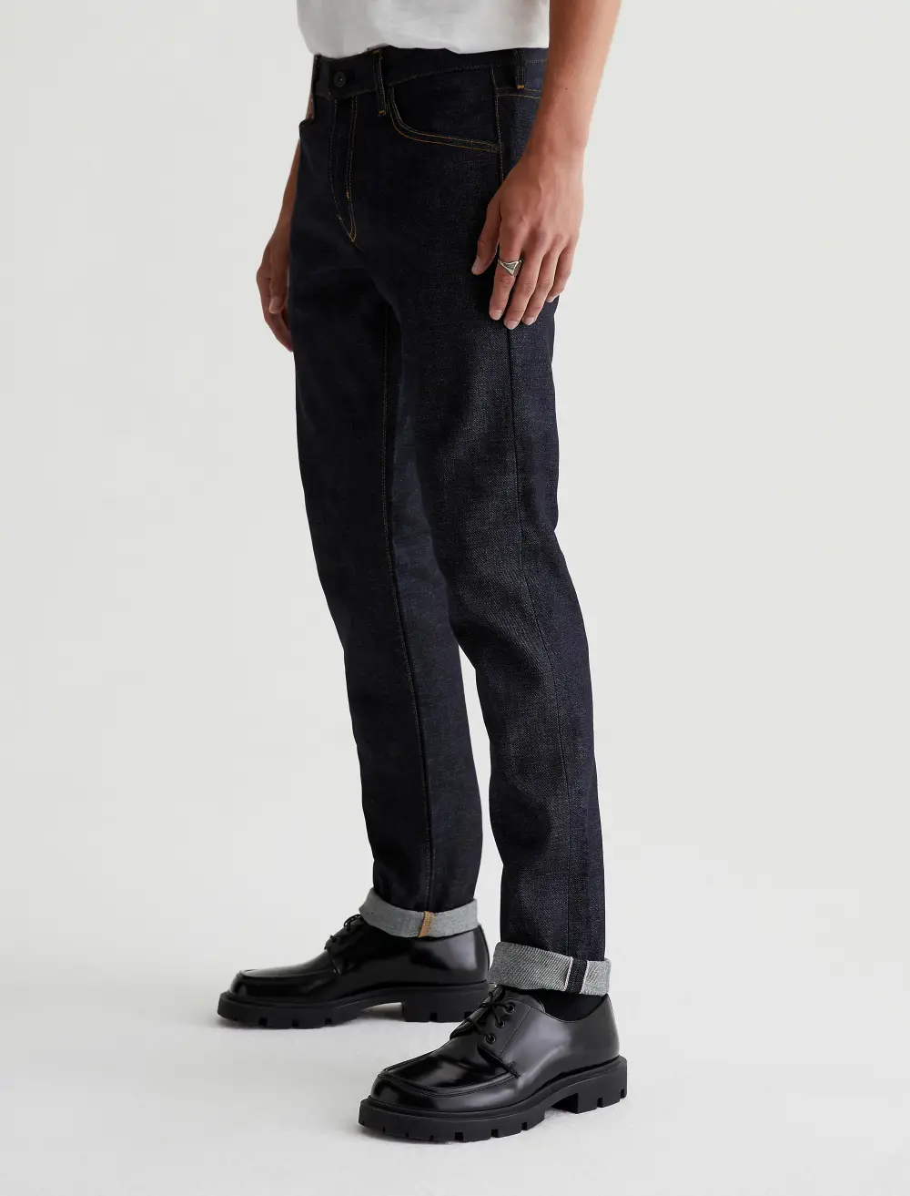 Men's Modern Slim Mid Rise Selvedge Jeans
