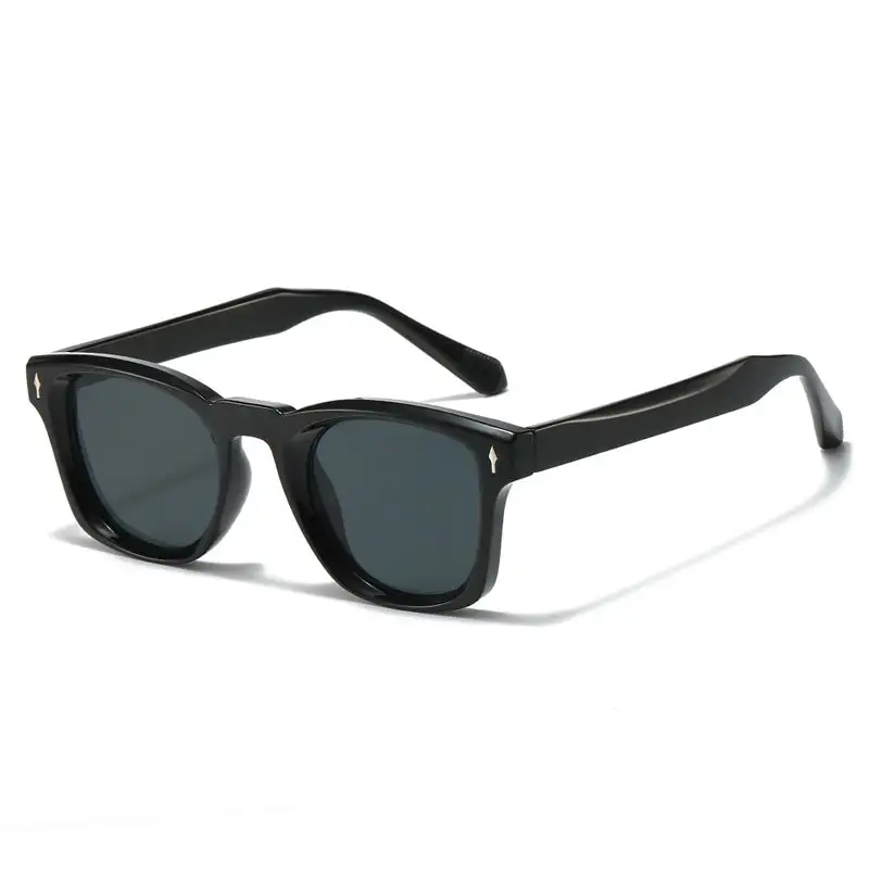 Rugged Rivet Detail Sunglasses