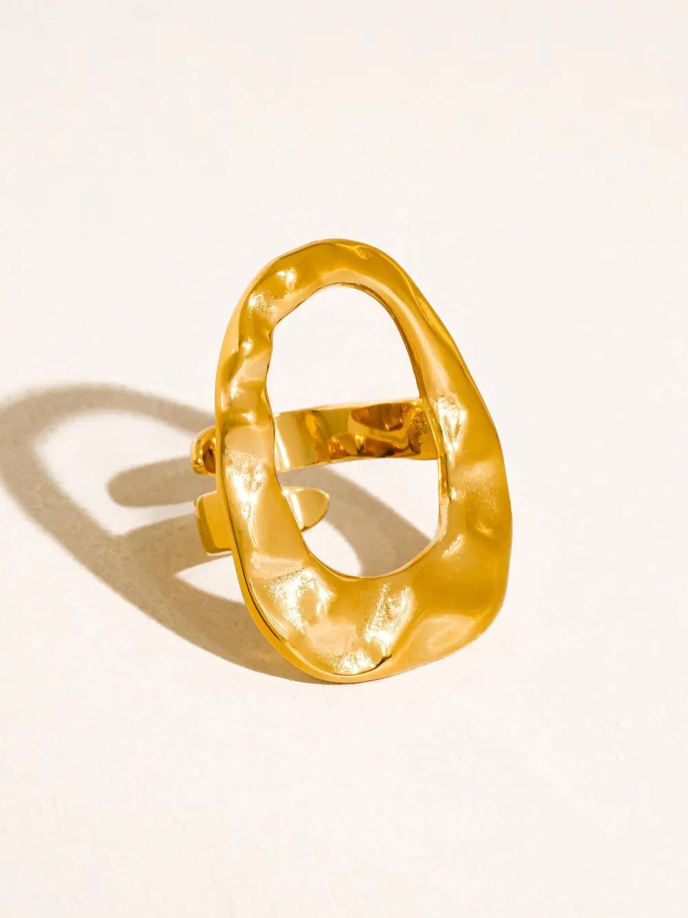 Refined Everyday Accessory 37