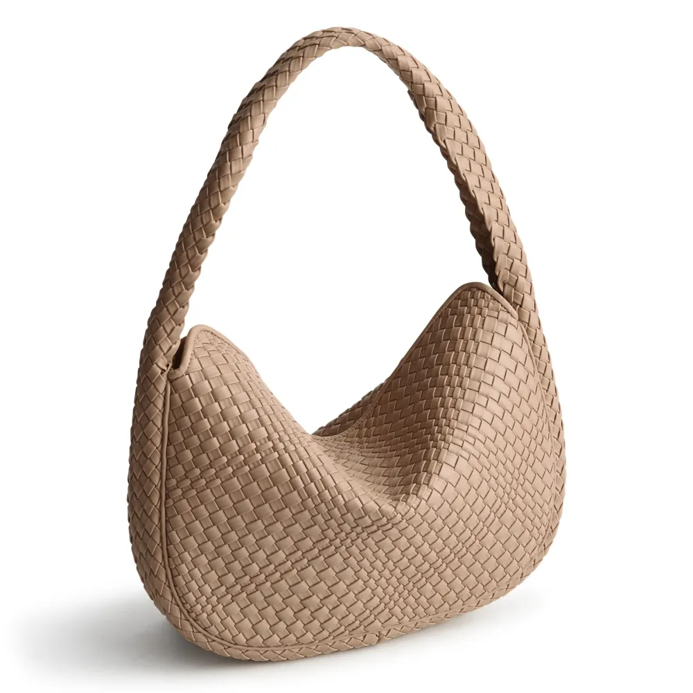 Classic Daily Shoulder Bag