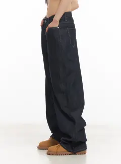 Contemporary Wide-Leg Jeans