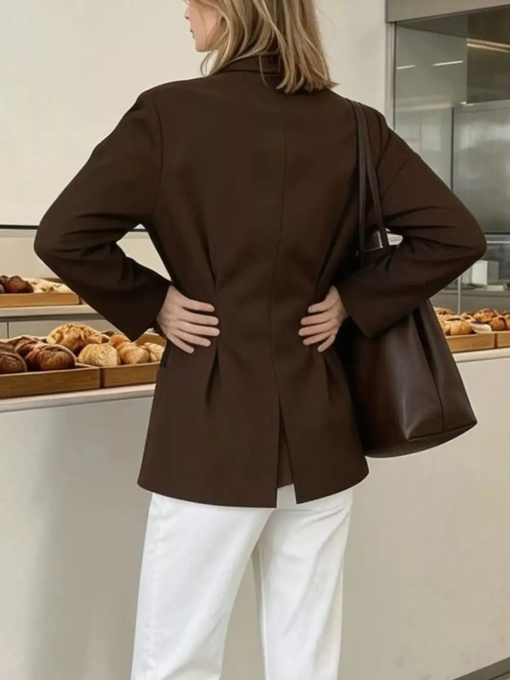 Refined Buttoned Blouse