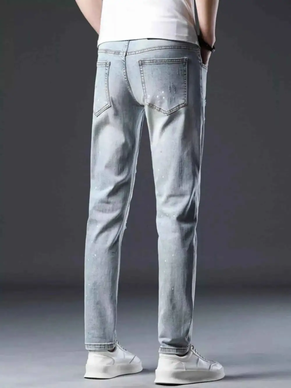 Distressed Slim Fit Jeans
