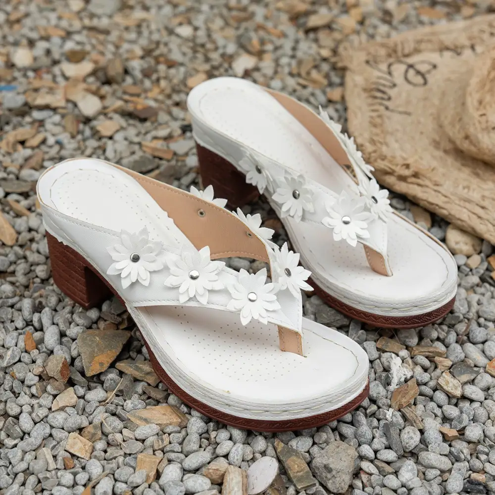 Round Toe Block Heel Sandals