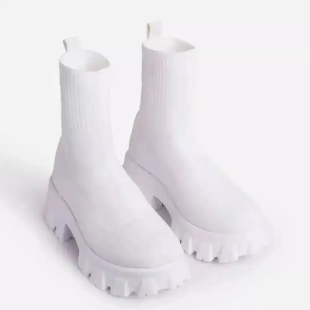 Round Toe Block Heel Boots
