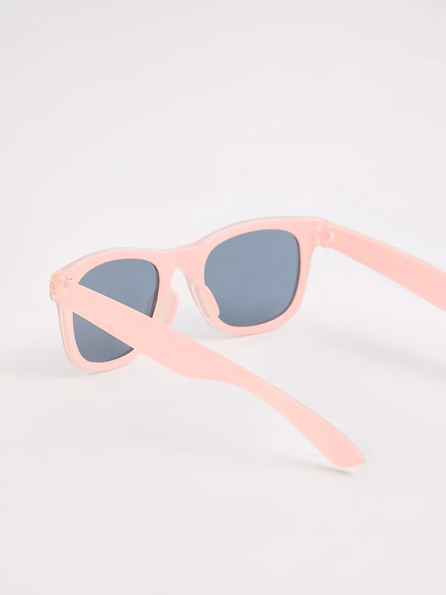 Heart Detail Sunglasses 2 Pack detail 2