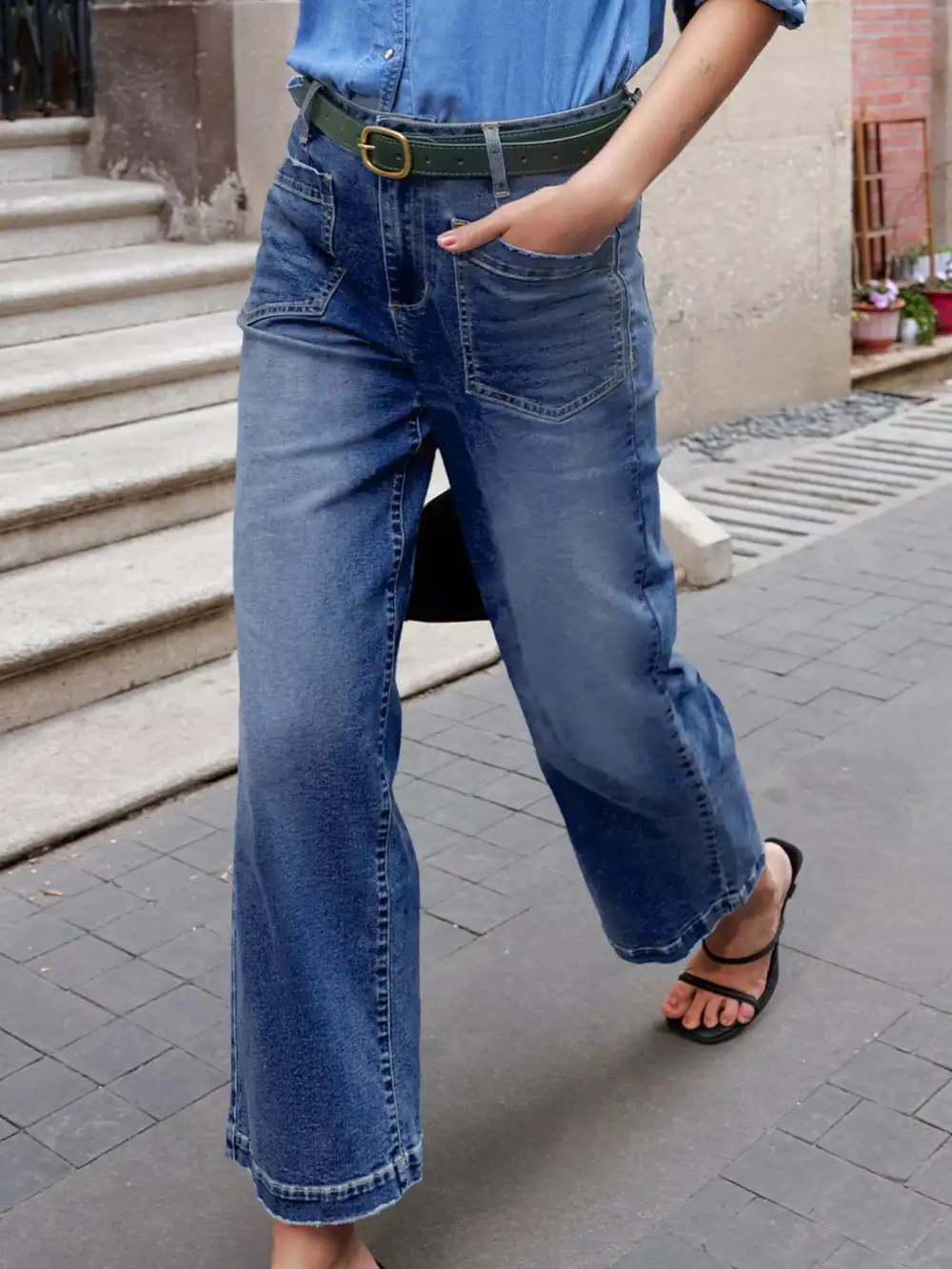 Balanced Pocketed Denim Jeans