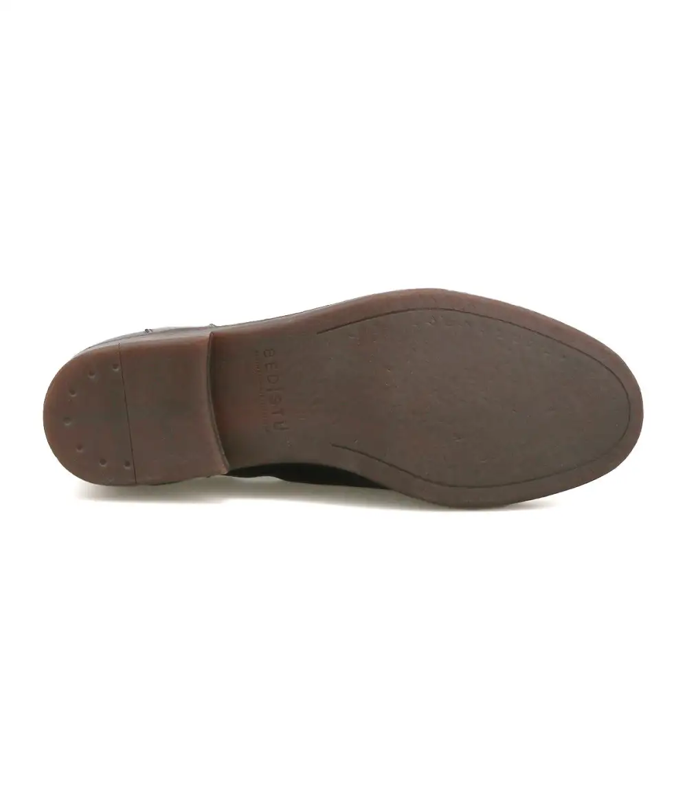 Streamlined Pull-Tab Stretch-Side Chelsea Boots