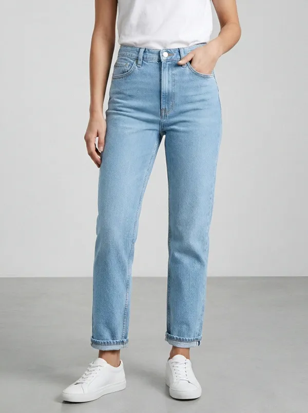 Cuffed Classic Women's Straight-Leg Jeans