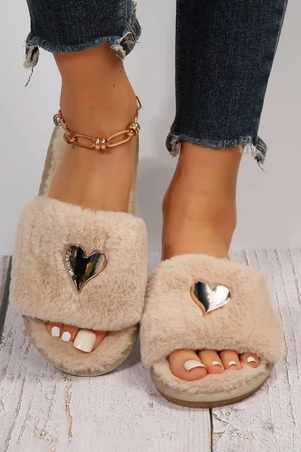 Parchment Heart Shape Buckle Decor Open toe Plush Slide Slippers