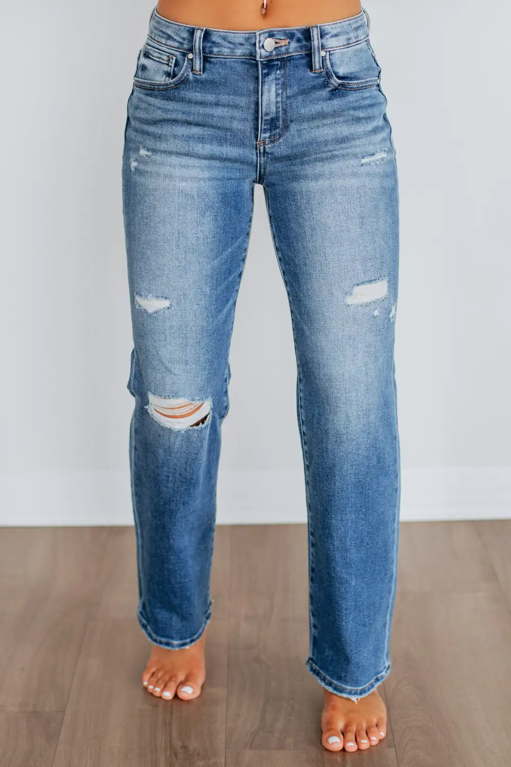 Women's Mid Rise Straight Leg Ankle Length Jeans