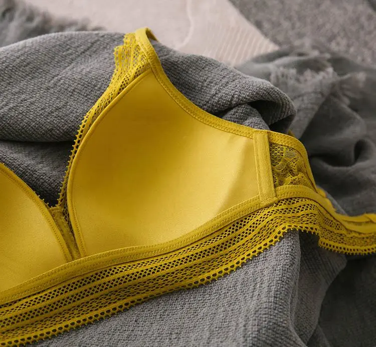 Everyday Lace Embroidered Lingerie Set