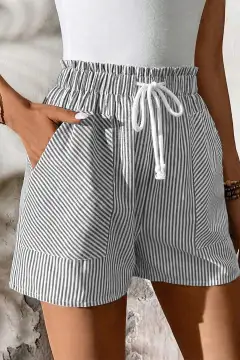 Lace-Up Elastic Waist Casual Pocketed Shorts