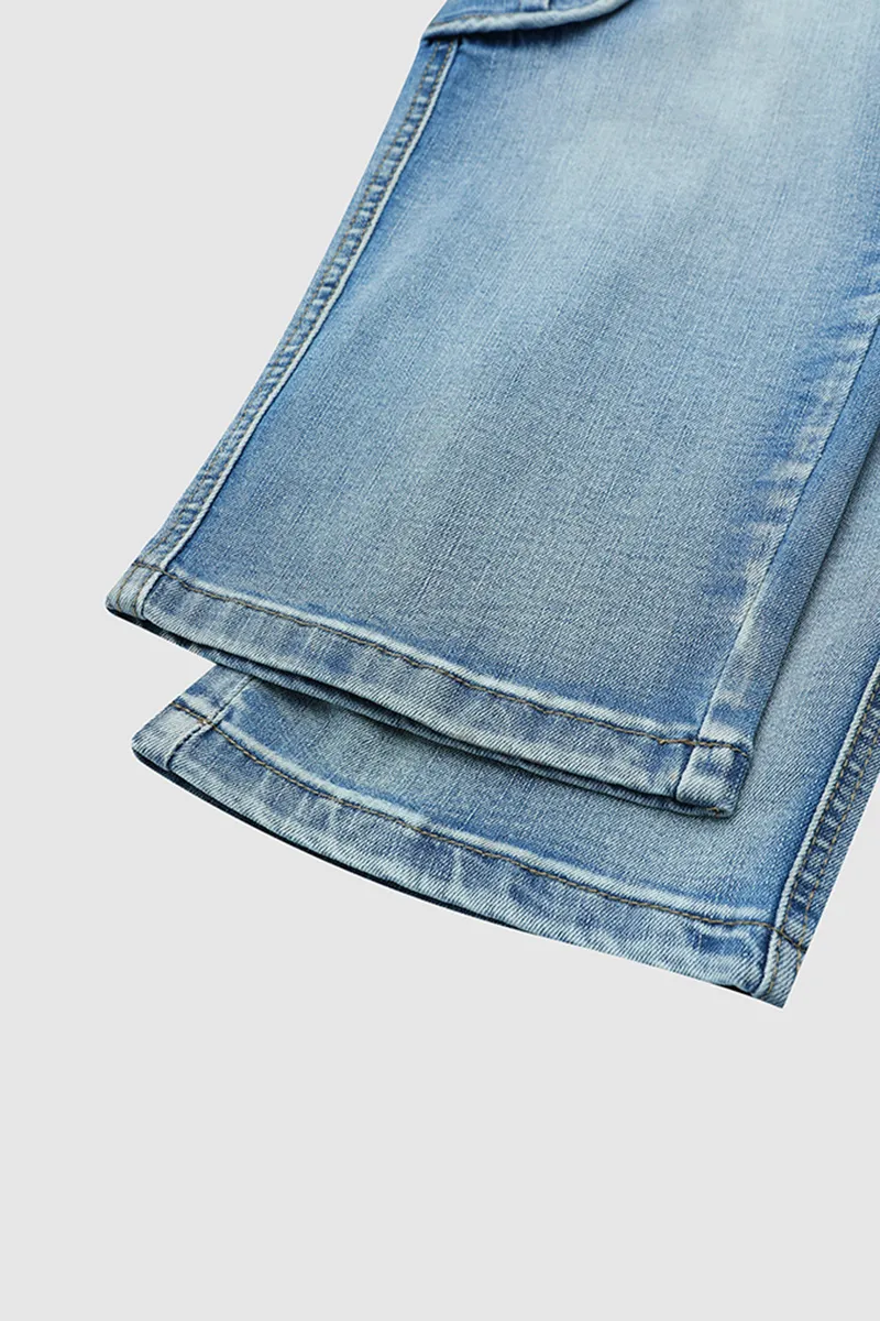 Flap Pocket Low Rise Capri Jeans