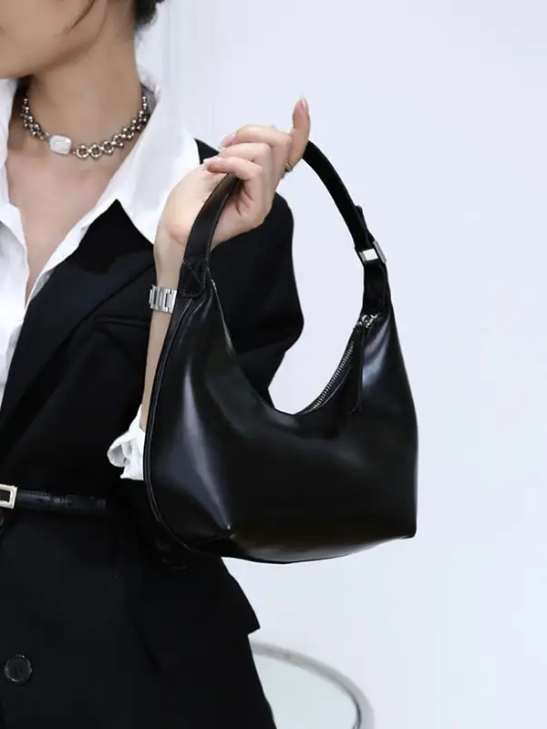 Solid Zipper Moon Shoulder Strap Armpit Bag