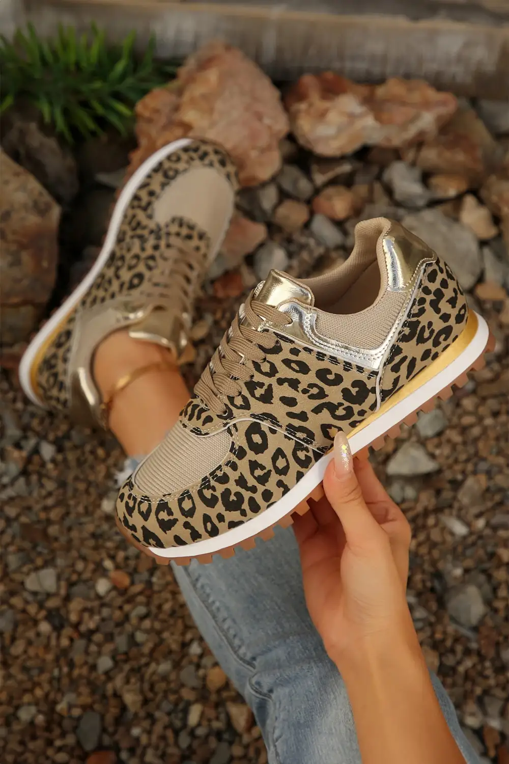 Textured Leopard Faux Suede Patchwork Lace-Up Casual Sneakers