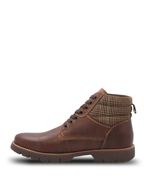 Minimal Casual Ankle Boots