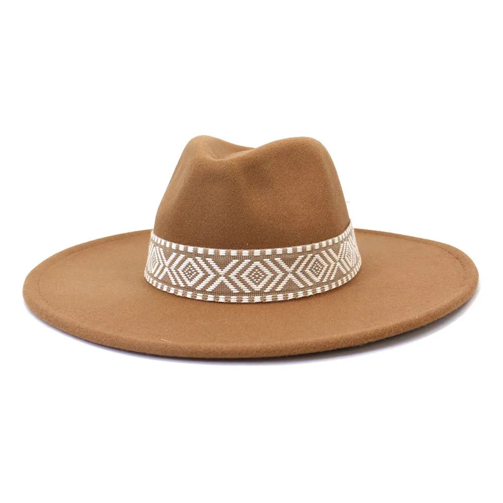 Big Brim Peach Heart Top Aztec Pattern Belt Jazz Hat