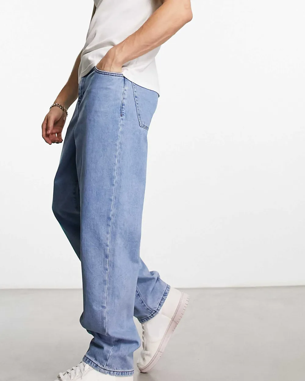 Baggy Jeans In Light Stone Wash