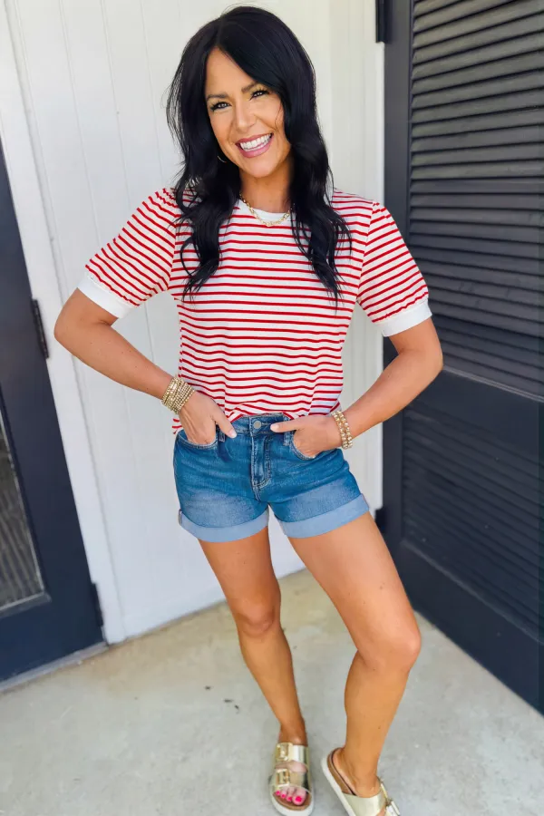 Red Stripe Contrast Trim Round Tee